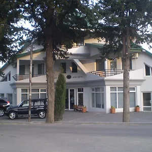 https://new-hotel-tbilisi.alltbilisihotels.com