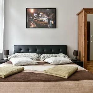 https://corvin-point-hostel.inbudapesthotels.com